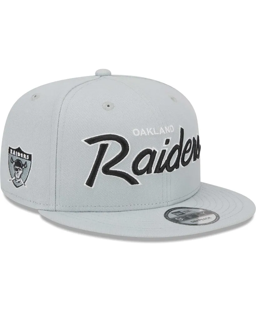 Men's New Era Silver Oakland Raiders Gridiron Classics Main Script 9FIFTY Snapback Hat