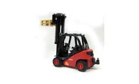 Bruder 1/16 Linde Fork Lift with 2 pallets