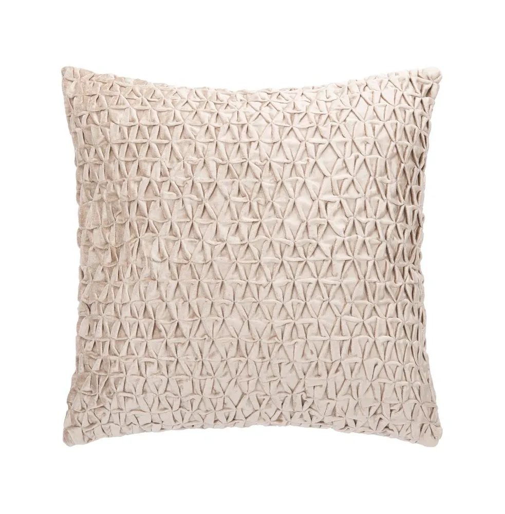 Safavieh Harla 18" x 18" Pillow