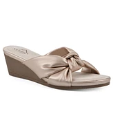 Cliffs by White Mountain Women's Candie Wedge Sandal