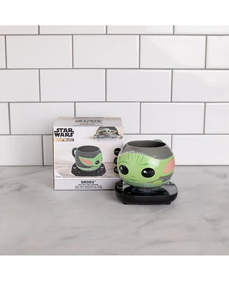 Uncanny Brands Star Wars Mug Warmer with Baby Yoda Molded Mug – Keeps Your Favorite Beverage Warm - Auto Shut On/Off