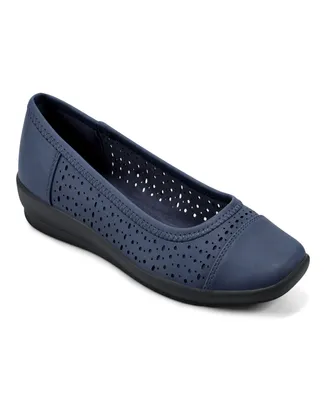 Easy Spirit Women's Avien Square Toe Slip-On Casual Flats