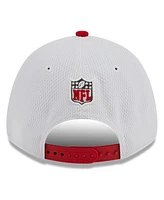Men's New Era White, Red Tampa Bay Buccaneers 2023 Sideline 9FORTY Adjustable Hat