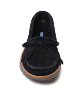 Minnetonka Women's Kilty Tread Moccasin