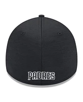 New Era Men's San Diego Padres 2024 Clubhouse 39THIRTY Flex Fit Hat