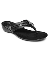 Minnetonka Women's Silverthorne 360 Thong Sandals