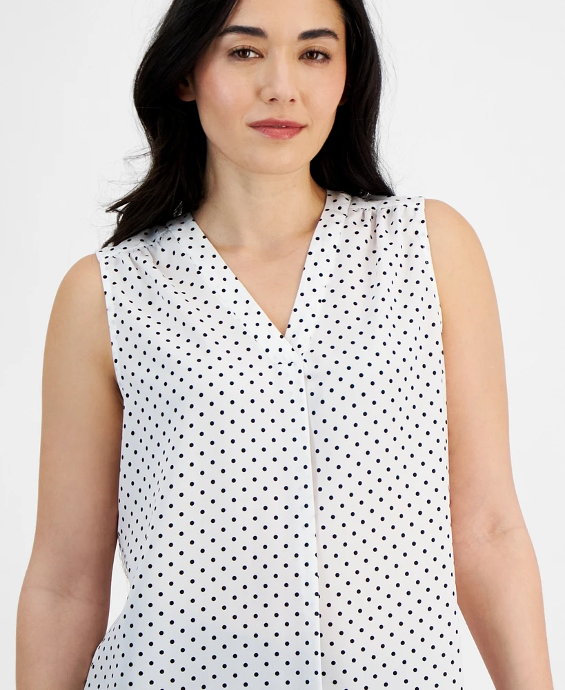 Ak Anne Klein Petite Printed V-Neck Sleeveless Top
