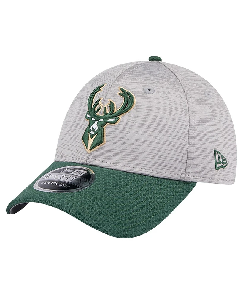 Men's New Era Heather Gray, Hunter Green Milwaukee Bucks Active Digi-Tech Two-Tone 9FORTY Adjustable Hat