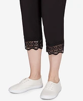 Ruby Rd. Petite Mid Rise Pull On Stretch Lace Hem Capri