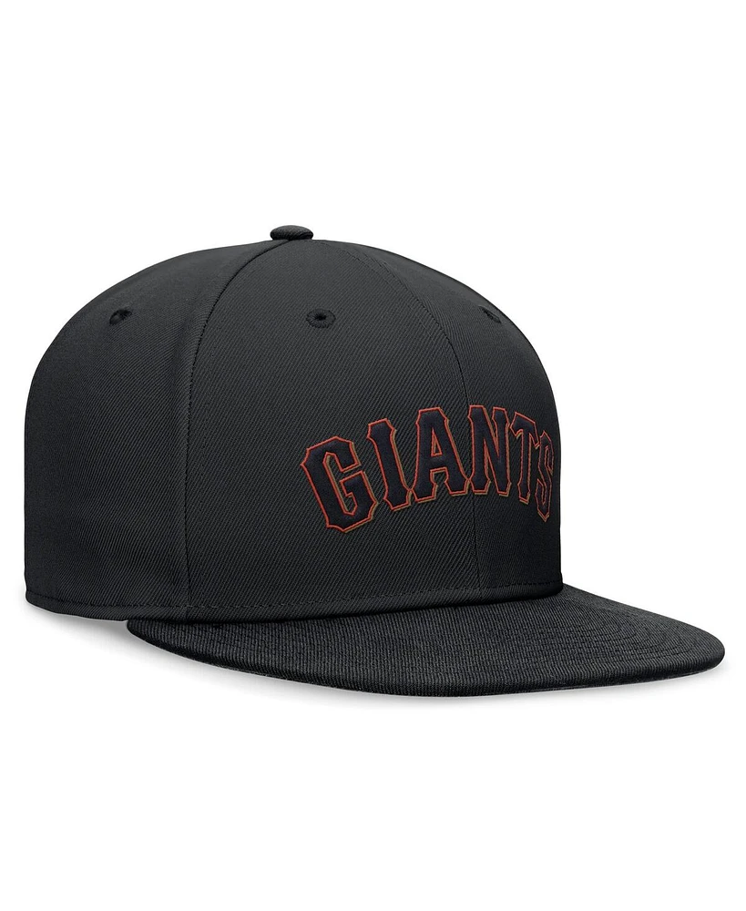 Nike Men's Black San Francisco Giants Evergreen Performance Fitted Hat