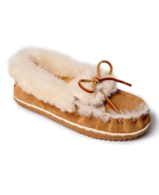 Minnetonka Women's Ultimate Sheepskin Slipper