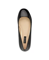 Nine West Women's Robbe Round Toe Slip On Dress Flats