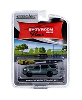 Greenlight Collectibles 1/64 2023 Chevrolet Tahoe Rst Silver Sage, Showroom Floor Series