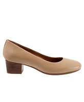 Women's Softwalk Lynn Pumps