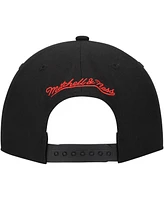 Mitchell & Ness Men's Black Washington Capitals Core Team Script 2.0 Snapback Hat