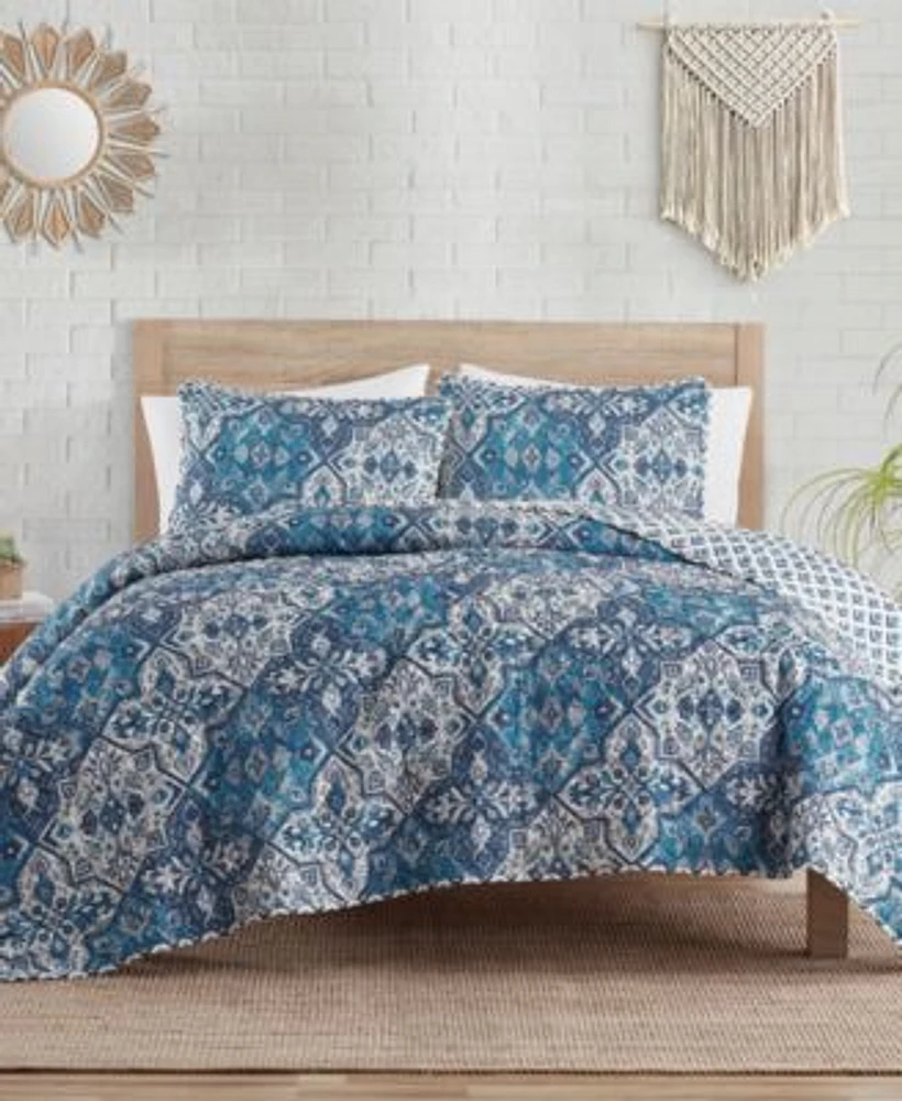 Indigo Ink White Denim Medallion Reversible Quilt Sets