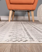 Main Street Rugs Lyon LYN843 2'7"x8' Runner Area Rug