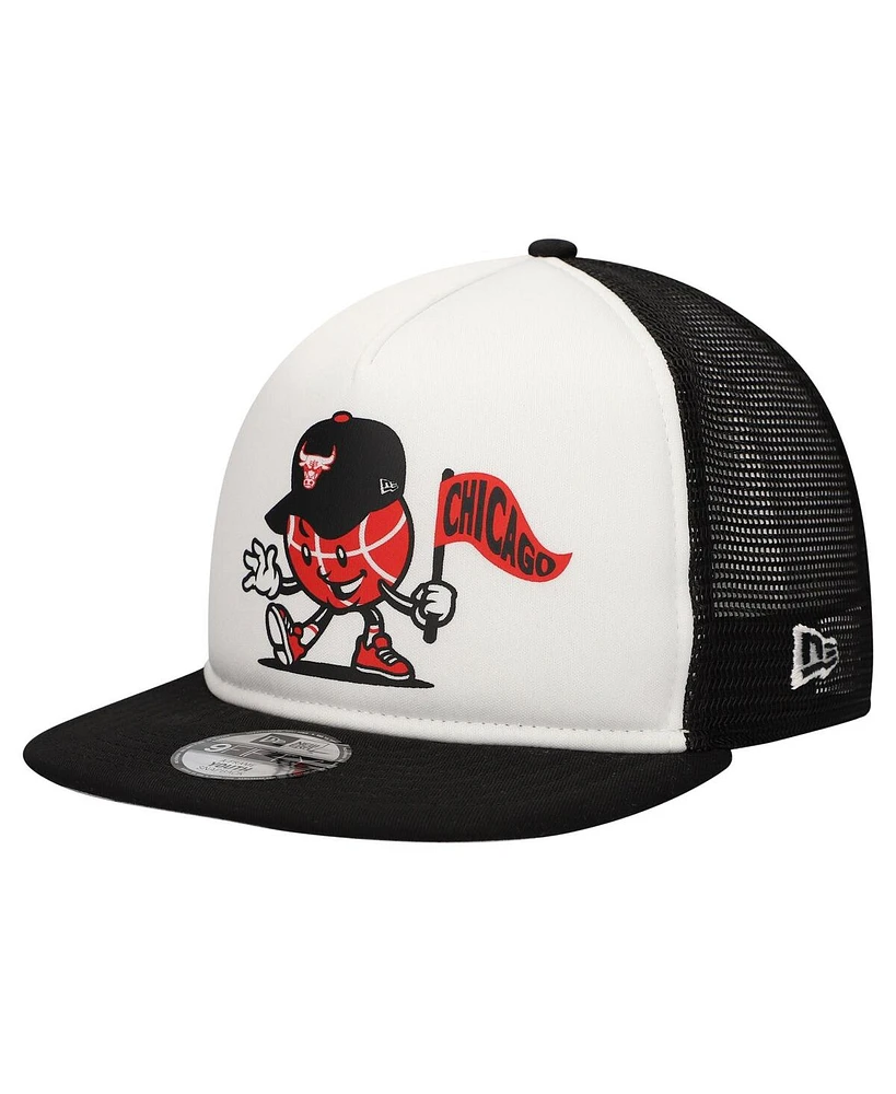 New Era Big Boys and Girls White/Black Chicago Bulls Court Sport Mascot 9FIFTY Snapback Hat