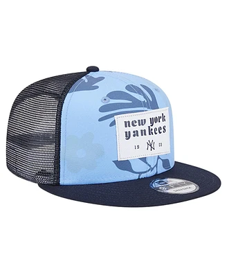 New Era Men's Navy New York Yankees Bikini Bottom Trucker 9FIFTY Snapback Hat