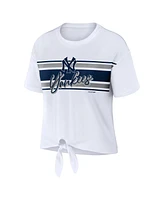 Wear by Erin Andrews Women's White New York Yankees Tie-Front T-Shirt