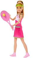 Barbie Stacie Chelsea Tennis Playset with 2 Dolls, Net 5+ Accessories, Moving Ball Action