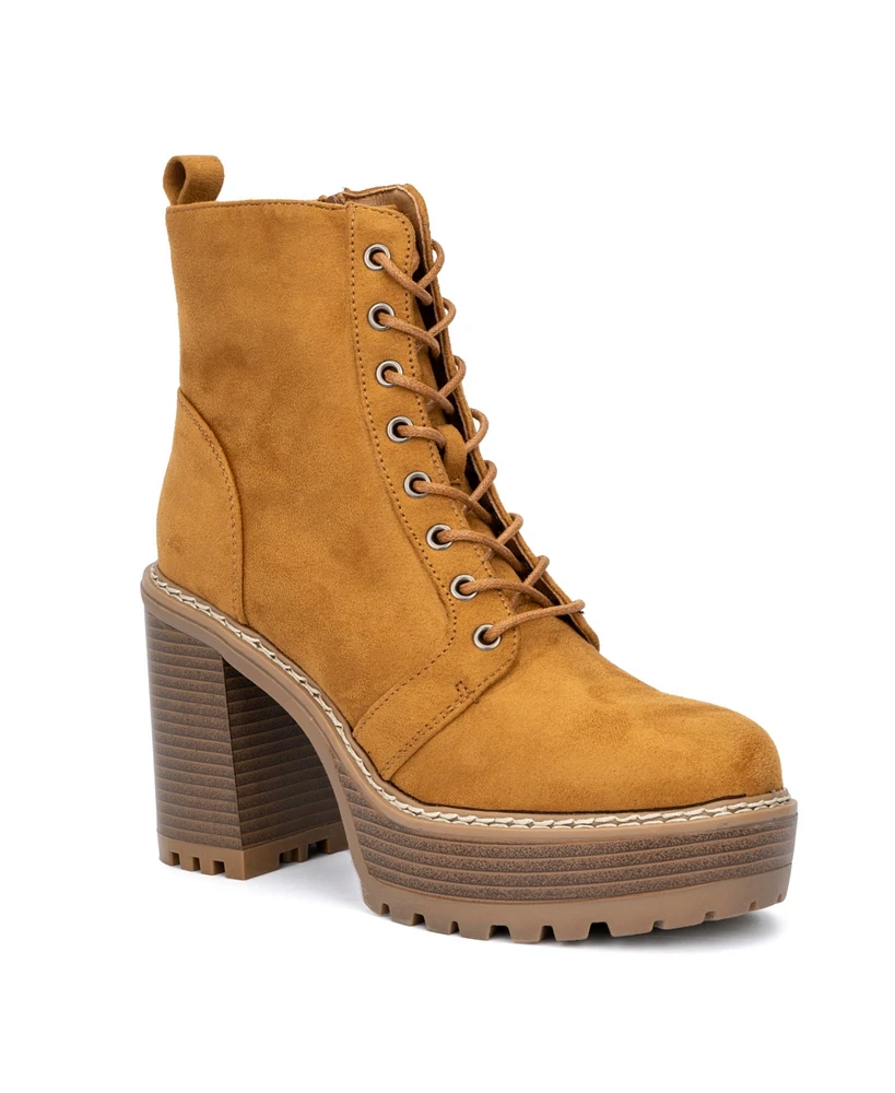 Olivia Miller Women's Evie Ankle Boots