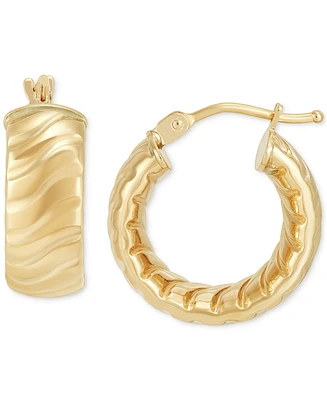 Italian Gold Polished Rib Texture Extra Small Huggie Hoop Earrings in 10k Gold, 0.39"