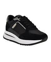 Guess Women's Energy Round Toe Retro Jogger Sneakers