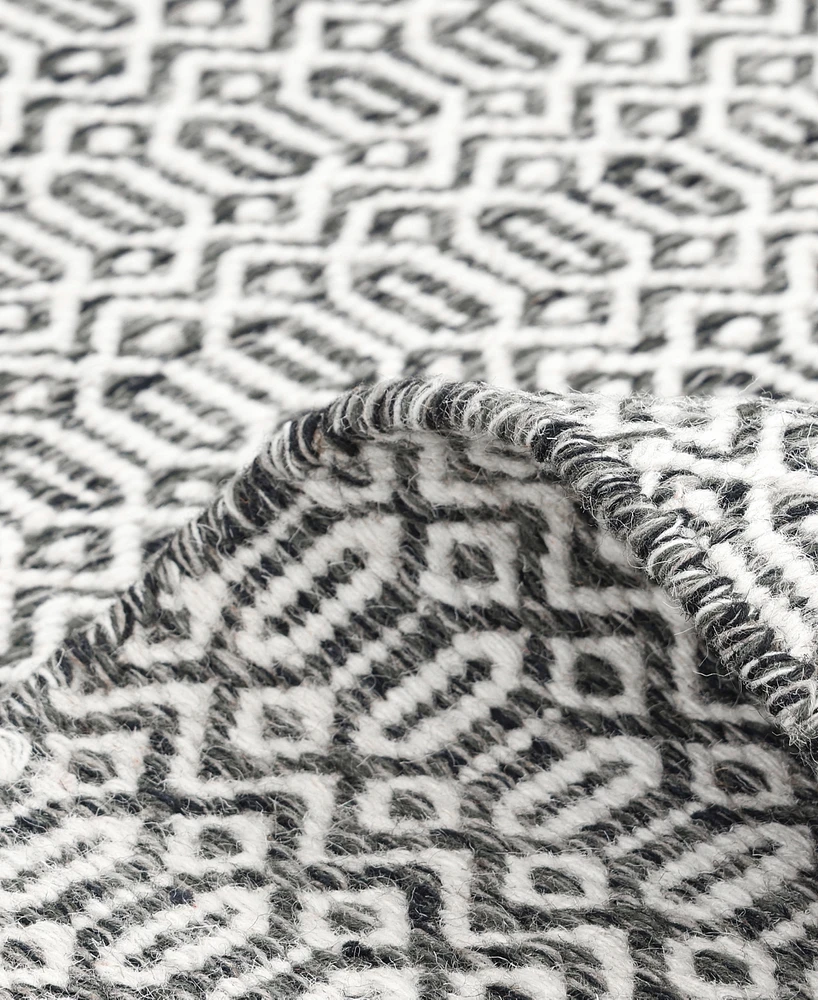 Timeless Rug Designs Chatham S8018 3'x5' Area Rug