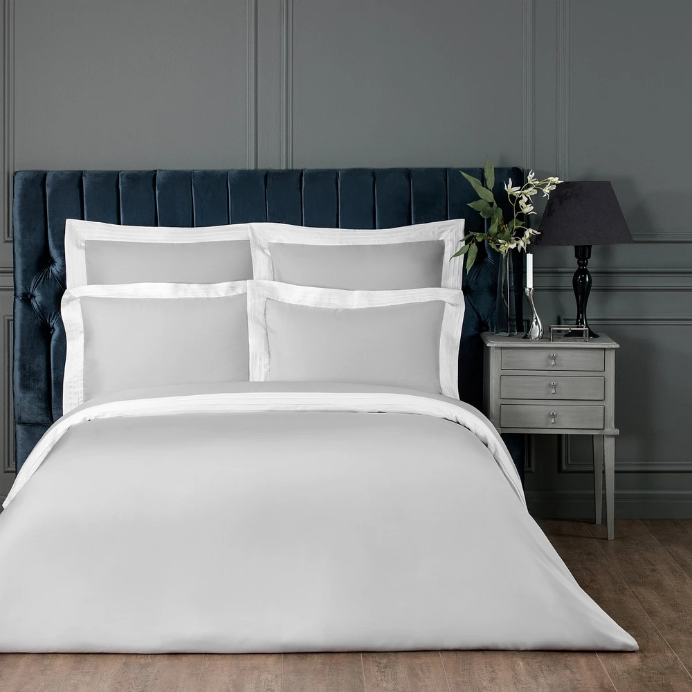 Togas Eden / white Duvet cover Queen / white