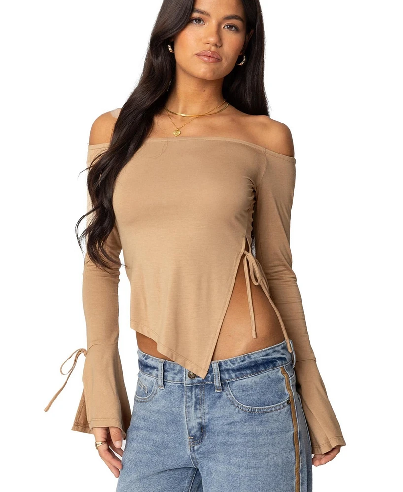 Edikted Women's Jeni Asymmetric Off Shoulder Top