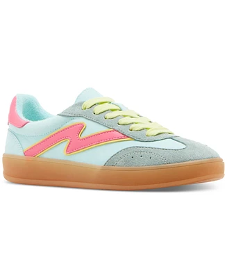Madden Girl Giia Lace-Up Low-Top Sneakers