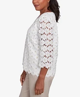 Alfred Dunner Petite Kensington Gardens Daisy Woven Lace Crew Neck Top