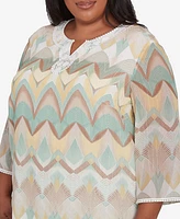 Alfred Dunner Plus Kensington Gardens Garden Chevron Textured Top