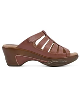 White Mountain Women's Valencia Slip-On Clog Sandals