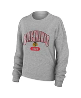 Wear by Erin Andrews Women's Heather Gray Chicago Blackhawks Knit Long Sleeve Tri-Blend T-Shirt Pants Sleep Set