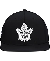 Mitchell & Ness Men's Black Toronto Maple Leaf's Team Snapback Hat