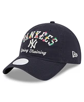 New Era Women's Navy New York Yankees 2025 Spring Training Floral 9TWENTY Adjustable Hat