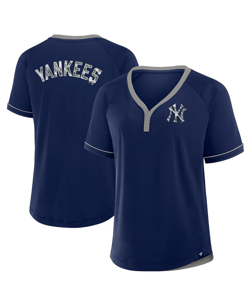 Fanatics Women's Navy New York Yankees League Diva Star Raglan V-Neck T-Shirt