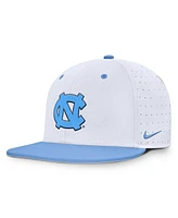 Nike Men's White North Carolina Tar Heels On-Field Dugout True Performance Fitted Hat