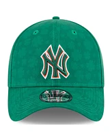 New Era Men's Kelly Green New York Yankees St. Patrick's Day 39THIRTY Flex Hat