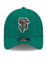 New Era Men's Kelly Green San Francisco Giants St. Patrick's Day A-Frame 9FORTY Adjustable Hat