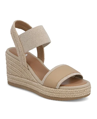 Mia Women's Bayle Round Toe Wedge Sandals