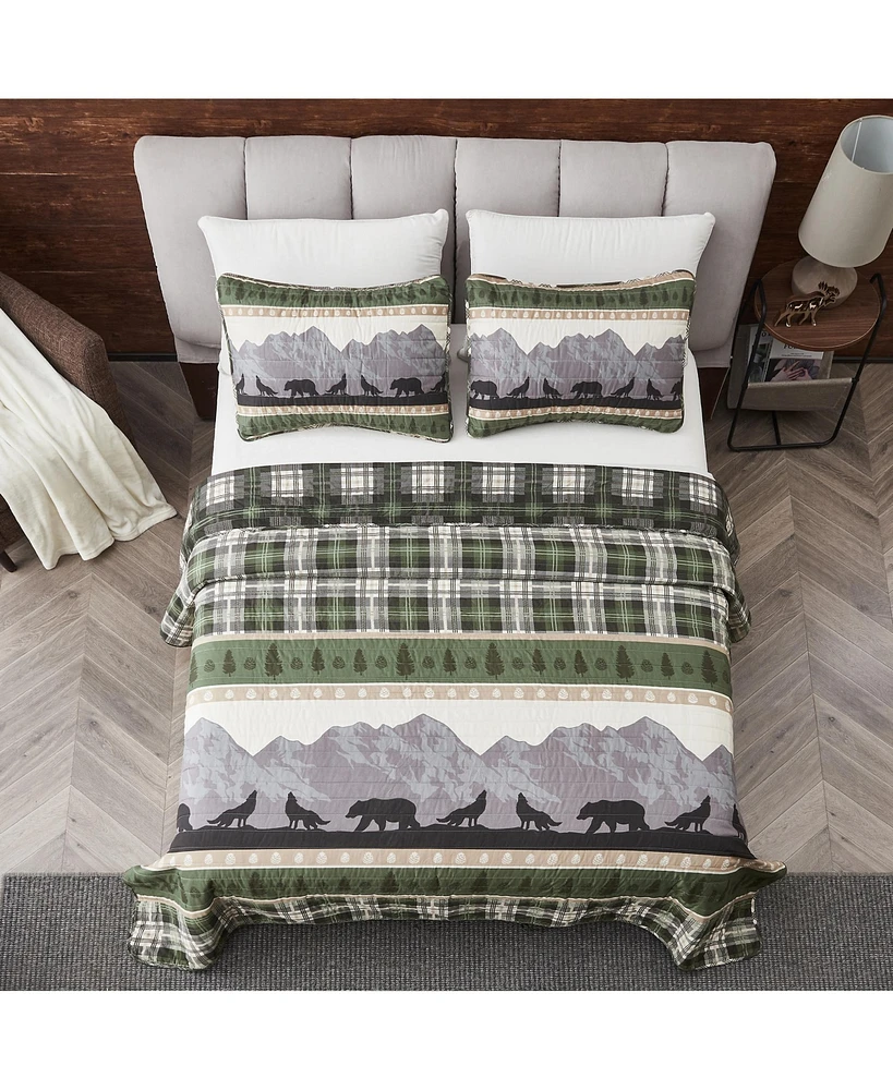 Linery & Co. Mountain Scape & Plaid Microfiber Quilt Set With Shams