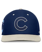 Nike Men's Navy/Cream Chicago Cubs Pro Performance Snapback Hat