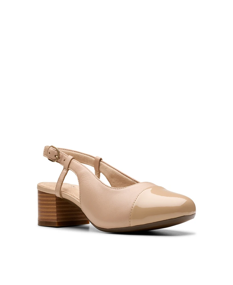 Clarks Collection Women's Marilyn Rose Buckle Shoes
