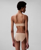 Calvin Klein Women's Invisibles Gel Wire Lightly Lined Bralette QF7142
