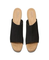 Clarks Collection Women's Nerisa Vine Wedge Sandals