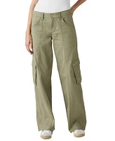 Levi's Women's Super Low Loose-Fit Cargo Jeans