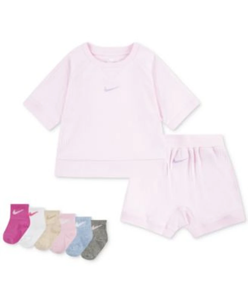 Nike Baby Girls 2 Piece T Shirt Shorts Set 6 Pack Swoosh Ankle Socks